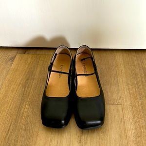 Block Heel Black Empress Shoes